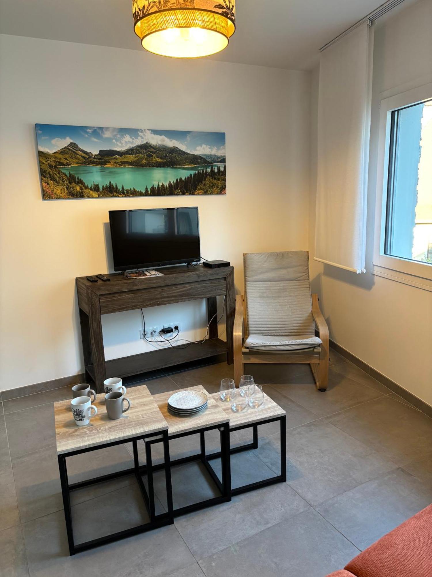 Lac Arte Postale Annecy Luaran gambar